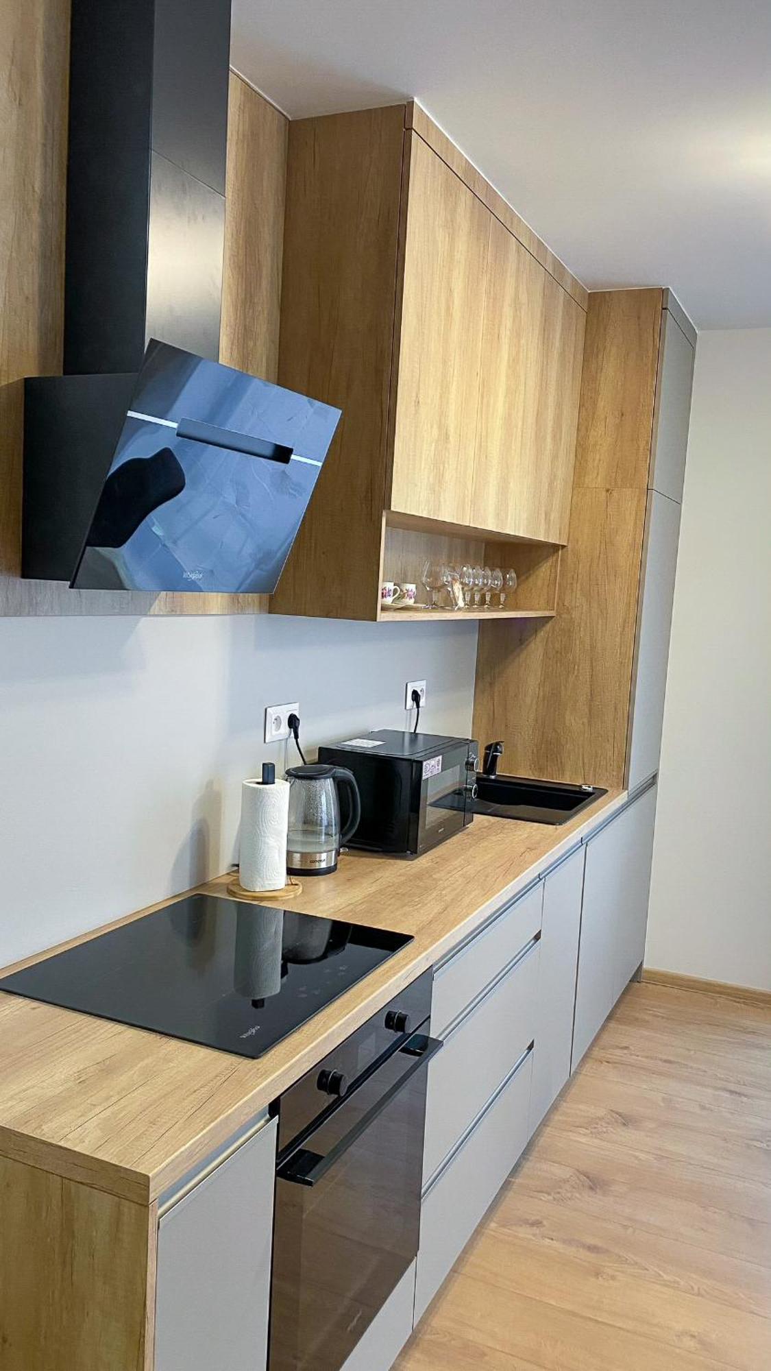 Riverfront Apartment Bešeňová Eksteriør bilde